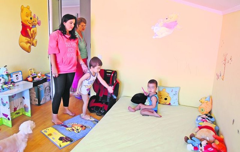 Adriana Bahmuţeanu a cerut ajutor specializat pentru Maximus, care e foarte afectat de divorţul celebrilor săi părinţi. Şi-a dus băiatul cel mare la psihoterapeut