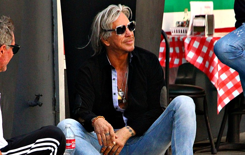 Mickey Rourke arată din ce în ce mai rău. A ajuns ținta glumelor pe internet | FOTO
