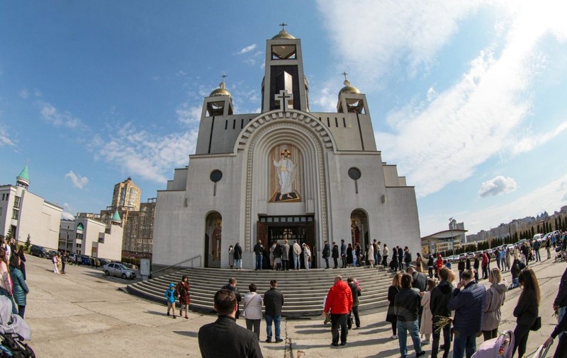 Război în Ucraina, ziua 414 | Măsuri sporite de securitate de teama atacurilor, în timp ce ucrainenii se pregătesc de al doilea Paște în plin război