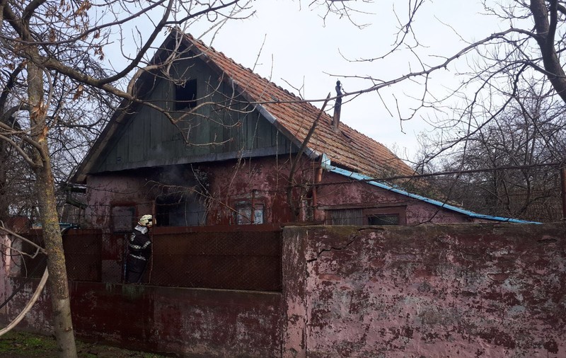 Bărbat carbonizat într-un incendiu în județul Timiș| GALERIE FOTO