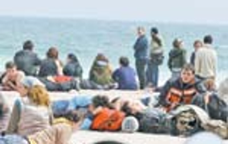 Nu se dau dusi de pe plaje