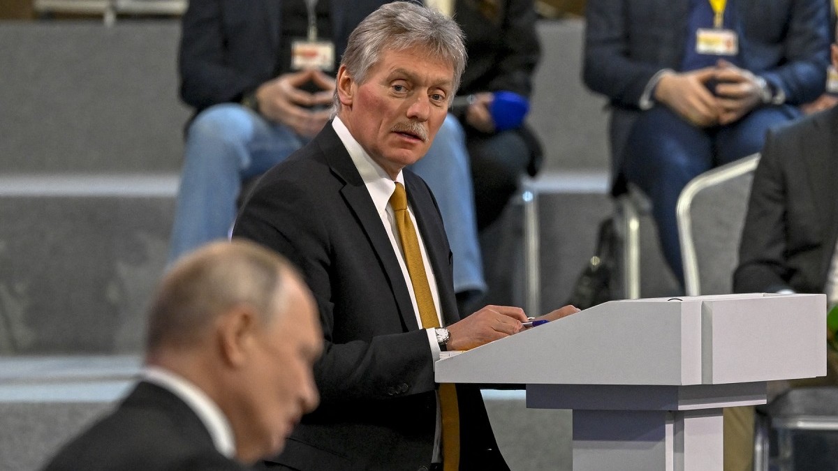 Dmitri Peskov și Vladimir Putin în plan apropiat FOTO Profimedia