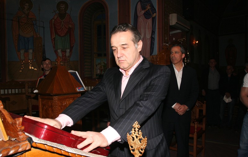 A înțeles din start unde a venit. Unul dintre jucătorii transferați recent de Steaua l-a cucerit din trei cuvinte pe Gigi Becali. Foto în articol