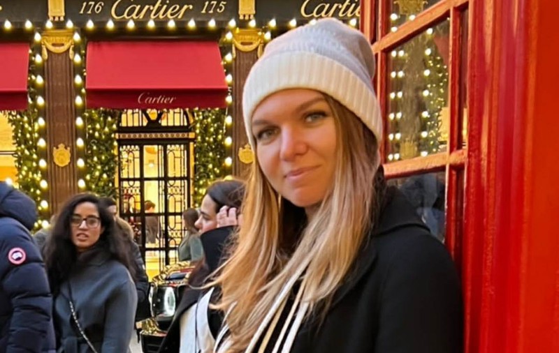 Simona Halep petrece Crăciunul în Anglia. Cum s-a pozat jucătoarea de tenis pe străzile din Londra