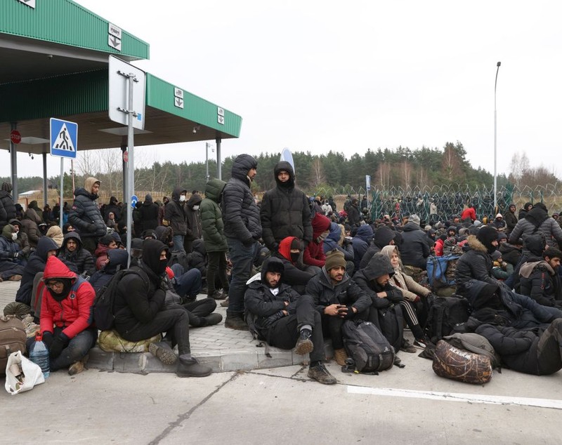 „O urgență fabricată”. De ce situația de la granița Belarus-Polonia e diferită de alte crize recente ale migrației