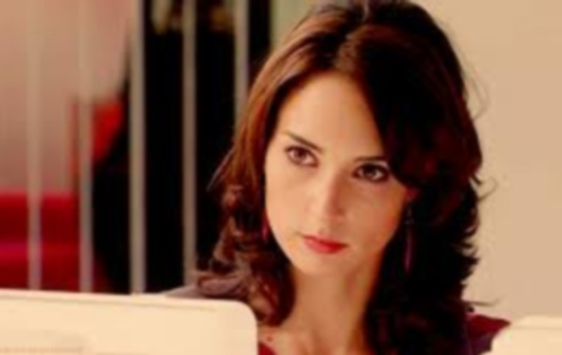 Andreea Marin ARE O SOSIE în televiziune, care îi seamănă IZBITOR! Crezi că le poţi deosebi?| FOTO INCREDIBIL