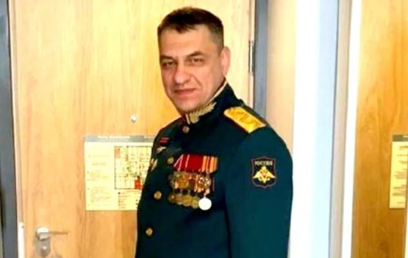 Putin l-a avansat pe generalul cecen care a scăpat cu viață dintr-un bombardament ucrainean pentru că a întârziat la întâlnirea cu subordonații