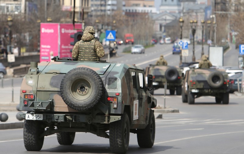 Un reputat jurist explică de ce, după 16 mai, restricțiile nu mai pot fi fixate prin ordonanțe militare și cum putem fi obligați să purtăm măști