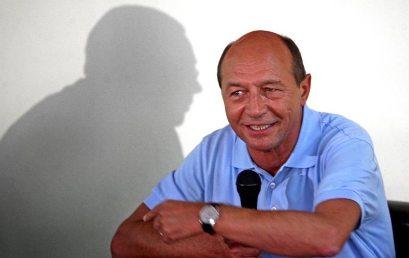 "NUŢI NU E CURVĂ!" CTP, despre tehnicile de MANIPULARE ale lui BĂSESCU