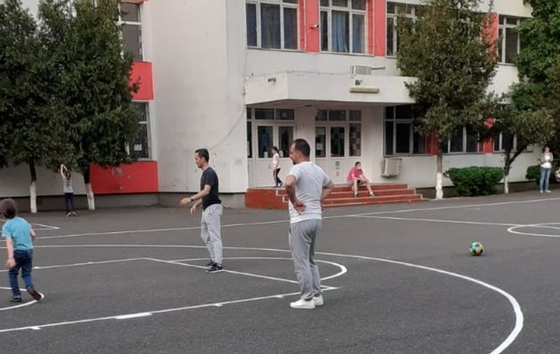 Curţile școlilor din sectorul 1 se deschid pentru toţi locuitorii care vor să facă sport