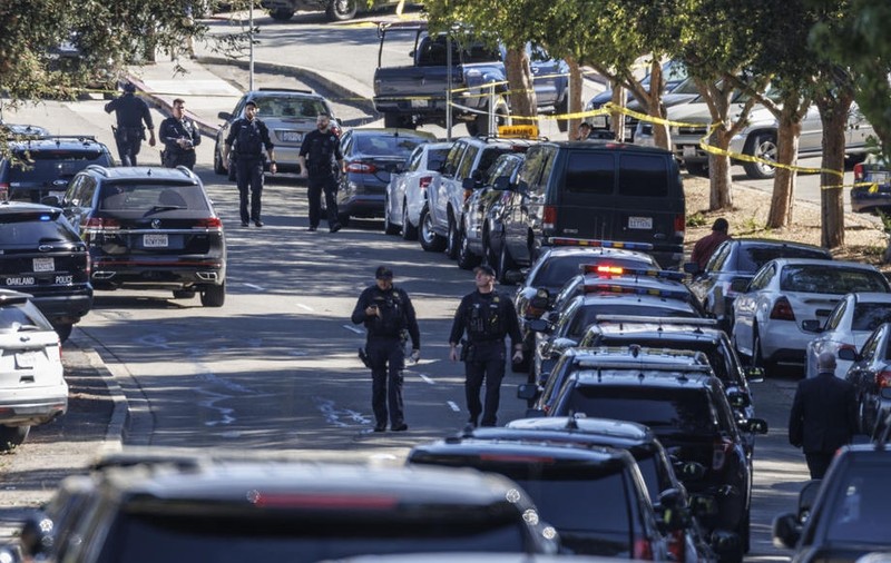 Șase răniți, dintre care doi în stare gravă, după un atac armat într-un campus din California. Trăgătorul nu a fost prins