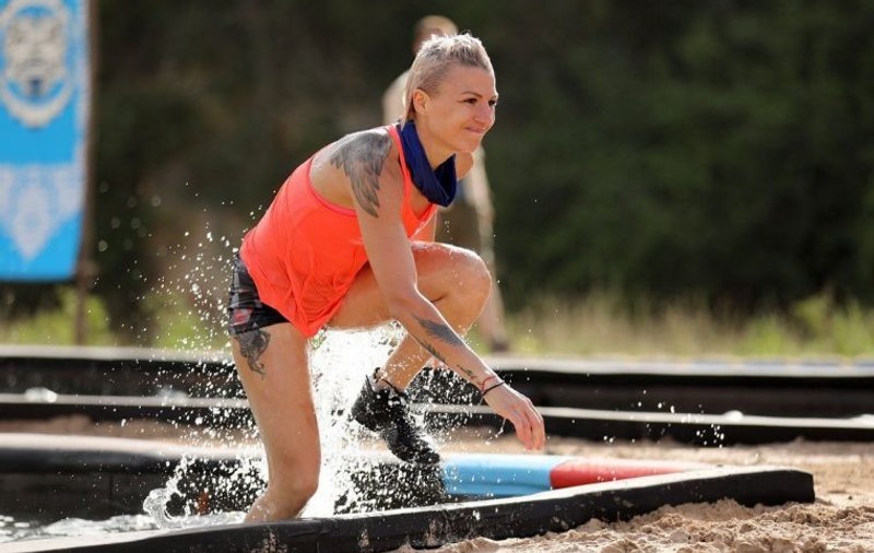 Accidentare gravă pentru Lola, finalista de la Survivor România. Strigăte disperate ale colegilor care au văzut-o plină de sânge pe față