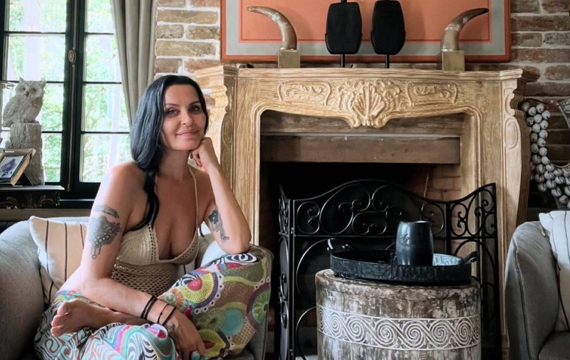 O femeie din Serbia a muncit doi ani la o vilă de lux din Franța, iar acum o scoate la vânzare. Cum arată casa spectaculoasă din Provence: „Un dar de la Dumnezeu”