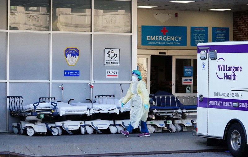 Zece state americane au raportat creșteri record de infectări cu COVID-19, în ultimele 24 de ore