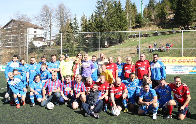 Componenţii Steaua '86 s-au distrat la Cheile Grădiştei | FOTO