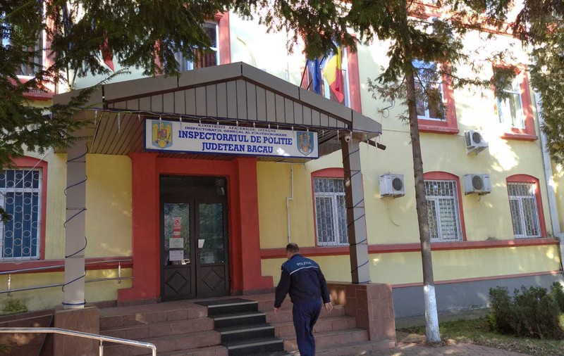 IPJ Bacău a negociat prost în cazul crimelor, dar când a fost vorba să mușamalizeze bătaia unui om în sediul Poliției s-a implicat serios!