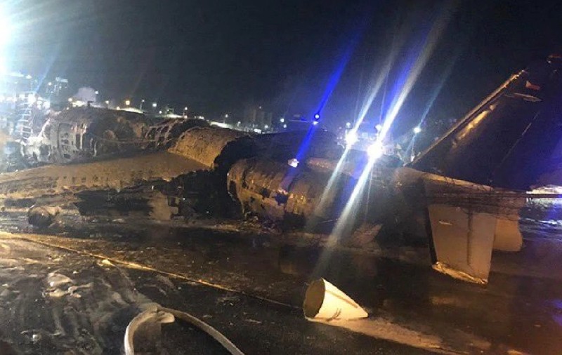 Un avion pentru evacuări medicale s-a prăbuşit în Filipine. Opt persoane au murit