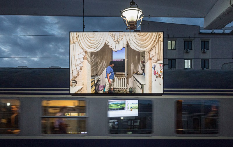 Frontiere ferme, nevoi comune în România, Moldova și Ucraina. Expoziția care arată cum „linia NATO definește siguranța și lipsa ei”