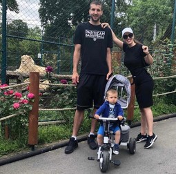 Familia Birčević mai așteaptă un copil, în martie