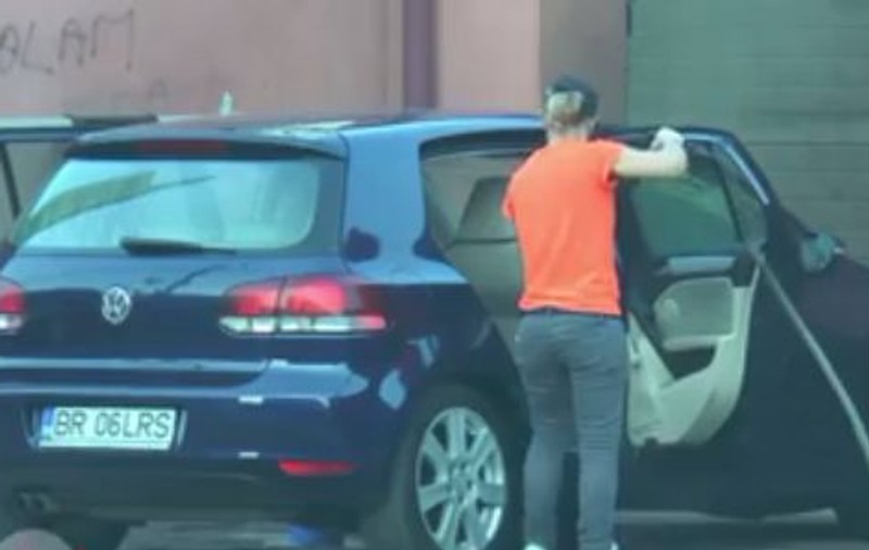 VIDEO | Cum se spală mașinile la Brăila. Când vei vedea, vei rămâne fără cuvinte