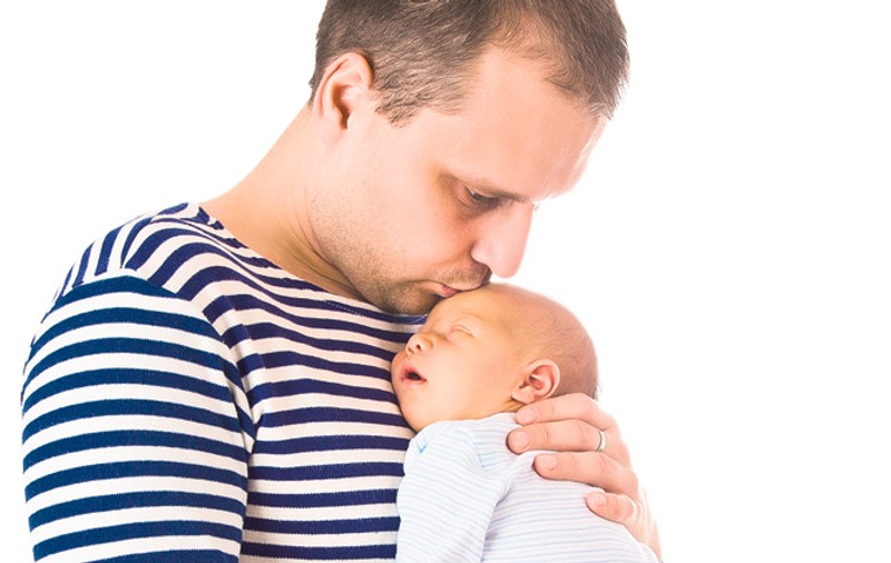 Eşti proaspăt tătic? Ai până la 15 zile libere