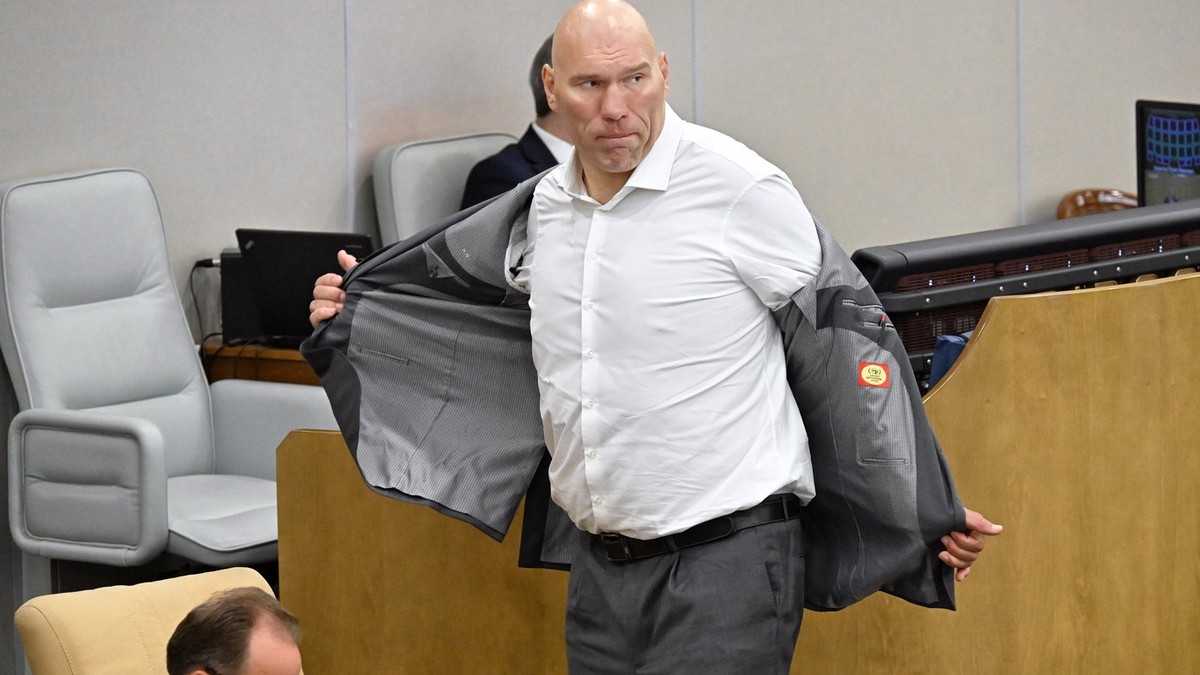 Nikolai Valuev în Duma de Stat Foto: Profimedia