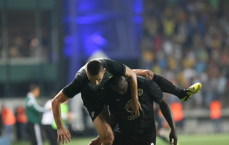 VIDEO/ LIGA I: CS U Craiova - Petrolul 0-2. ”Lupii” sunt pe primul loc
