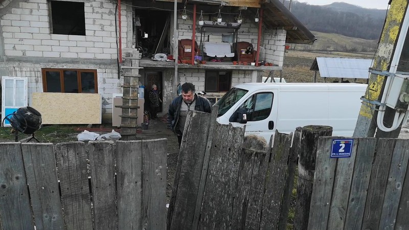 Casa nouă a lui Mihai e incă neterminată