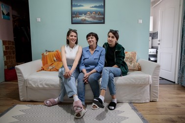 Valeria, Ludmila și Lidia, în apartamentul din Timișoara