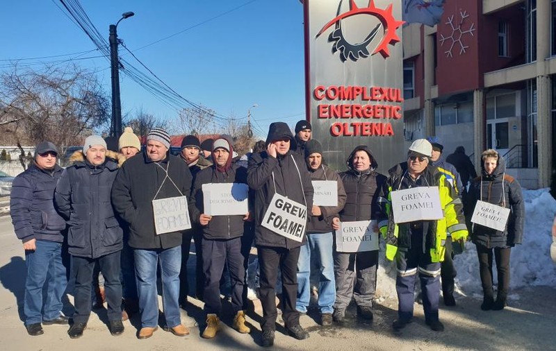 Greva minerilor de la Complexul Energetic Oltenia continuă. Unii dintre protestatari au intrat în greva foamei