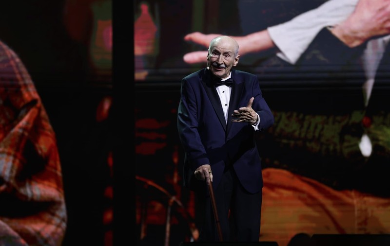 Marele actor Victor Rebengiuc, celebrat la Sala Palatului într-o seară de gală memorabilă- „Dincolo de sublim”