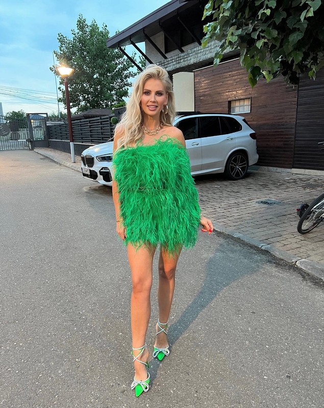 Ce mănâncă Andreea Bănică pentru a se menține în formă: „Prima masă e undeva pe la prânz”. Vedeta are 44 de ani