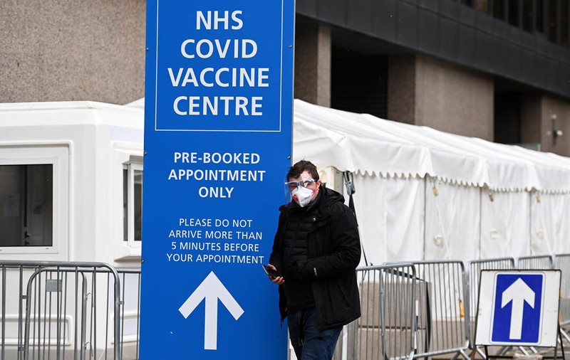 Personalul de îngrijire la domiciliu din Anglia va fi obligat să se vaccineze anti-COVID-19