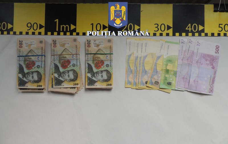 Trei bărbați din Bihor, reţinuţi pentru furtul unui seif cu jumătate de milion de lei
