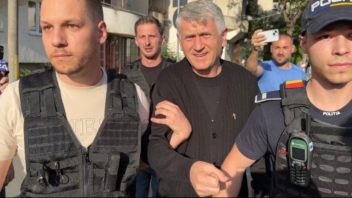 Cristian Pomohaci a fost reținut pentru 24 de ore FOTO: Dorina Matiş/AGERPRES