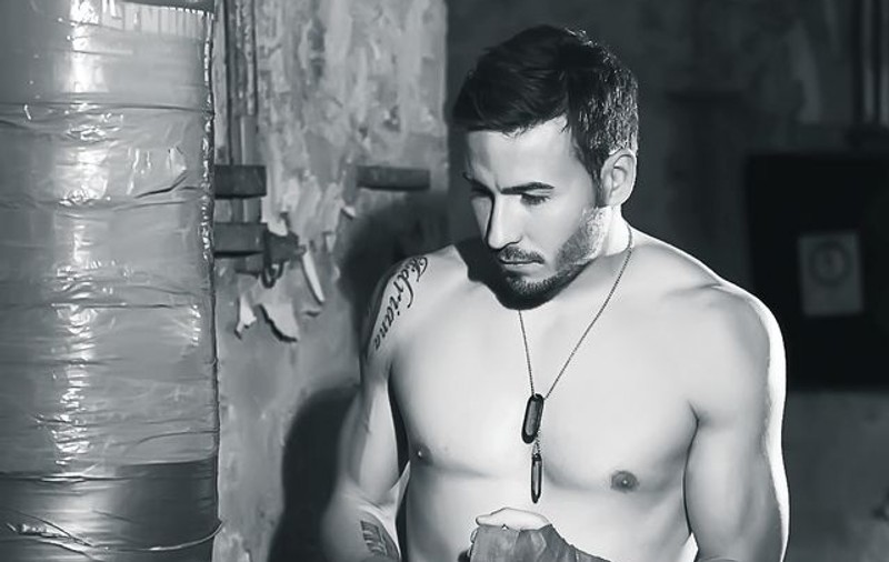 S-au făcut «răi» pentru copiii săraci. Fotbaliştii de la Petrolul au realizat un calendar în scopuri caritabile