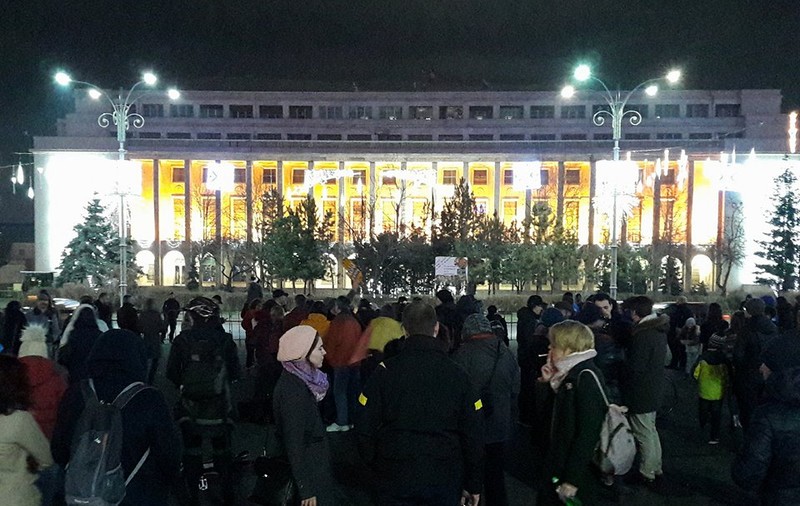 FOTO/ Protest în Piața Victoriei, în prima zi a anului. „Bucureștiul vă zice nu!”