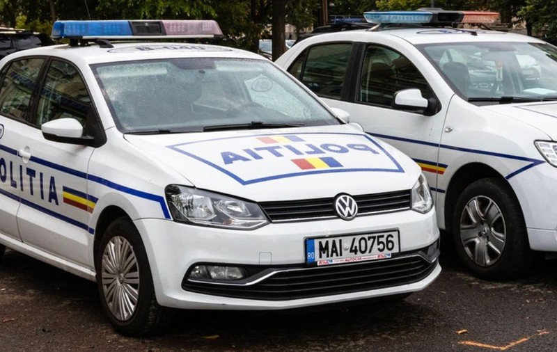 Descoperire macabră în Balta Aurora, din Timișoara. O femeie a sunat la poliție după ce a observat un corp pe albia lacului