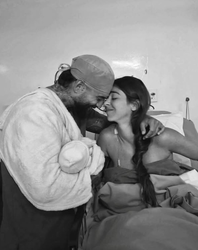 Imagine emoționantă cu Maluma și cel de-al doilea copil al său