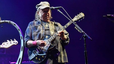 Neil Young la Festivalul Glastonbury 2025