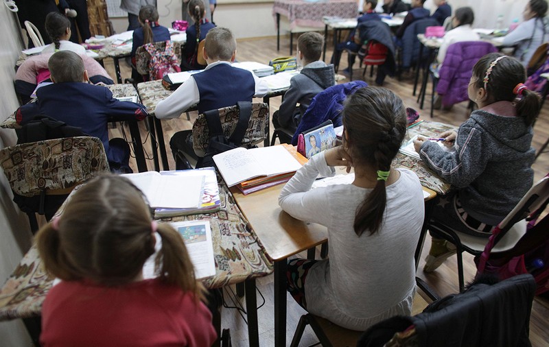 Harta școlilor dezavantajate din România. Județele cu cei mai mulți profesori necalificați și cu cel mai mare risc de abandon școlar