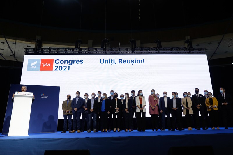 După alegerea lui Dacian Cioloș la șefia partidului, creșterea numărului de adeziuni a accelerat | Foto: Inquam Photos / George Călin