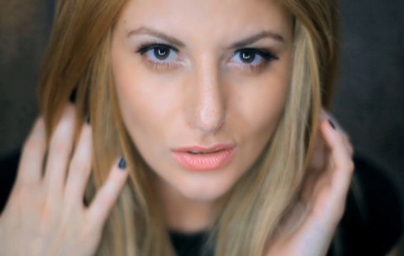 ÎNCĂ UN VIITOR HIT, GARANTAT DE LIBERTATEA.RO | Tara lansează single-ul şi videoclipul "Calling for Love"