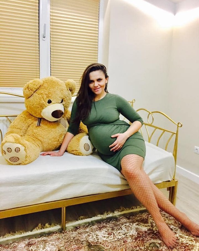 Reacția fanilor, după ce Cristina Șișcanu a postat o poză cu ea însărcinată: „Să fie într-un ceas bun!”