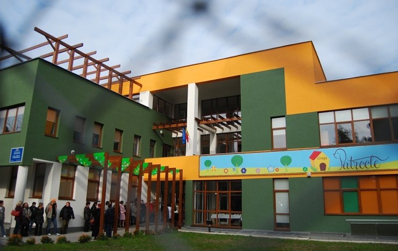 O angajată de la creșa Patrocle din Cluj-Napoca, infectată cu noul coronavirus
