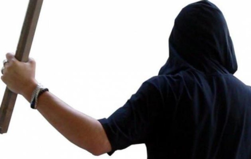 Război între două clanuri din România pe o clădire părăsită din Florența. Cel mai "șifonat" are nevoie de 30 de zile de îngrijire