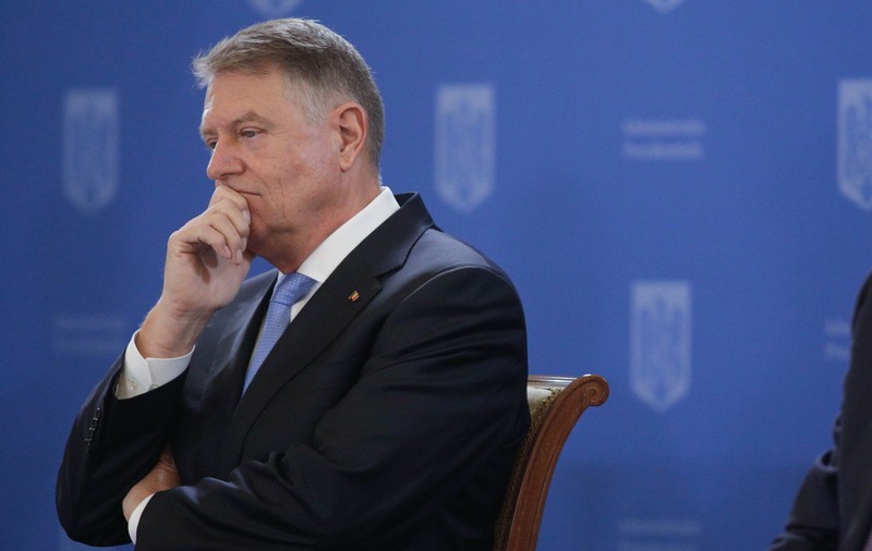 Ghinionul istoric, Iohannis și muntele de nesimțire
