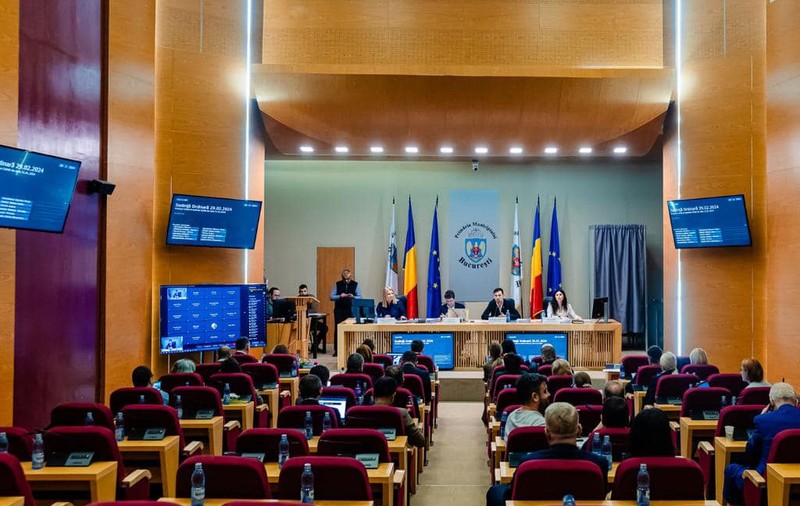 O piaţetă din Bucureşti va purta numele lui Nicolae Gheorghe, cel mai mare intelectual de etnie romă din România, anunţă Primăria Capitalei