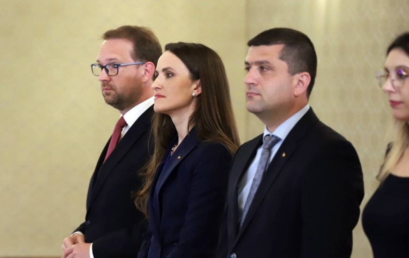 USR a decis să nu susțină guvernul lui Adrian Veștea: „O guvernare Ciucă-Ciolacu cu alt nume”