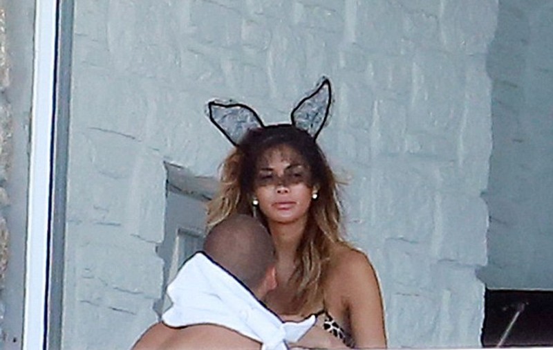 Nicole Scherzinger l-a uitat pe Hamilton! Umblă cu un fotbalist! / GALERIE FOTO HOT